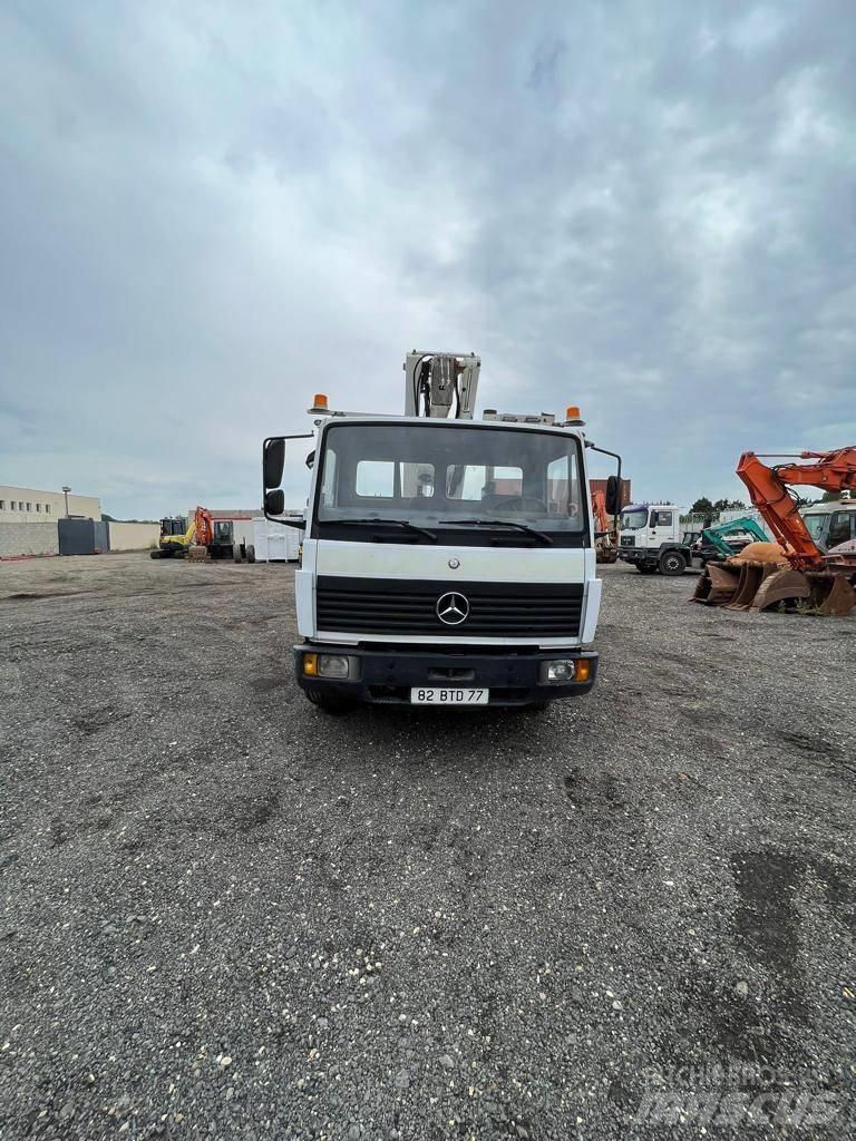 Mercedes-Benz 1220 Otros camiones