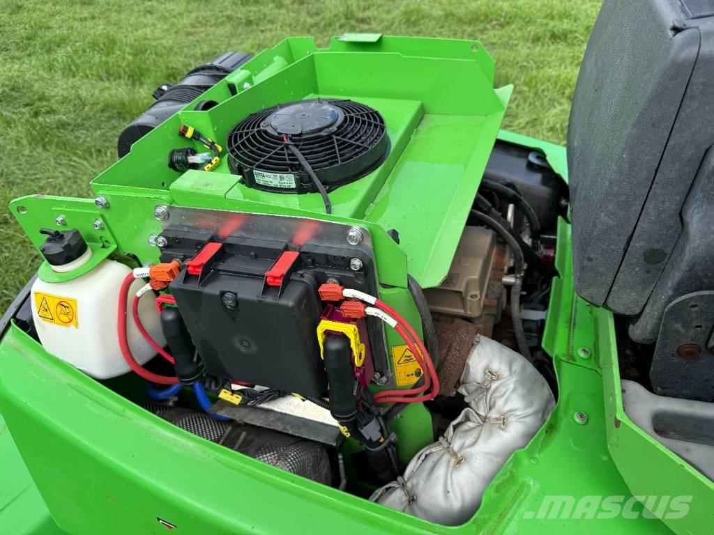 Avant 755 i Minicargadoras