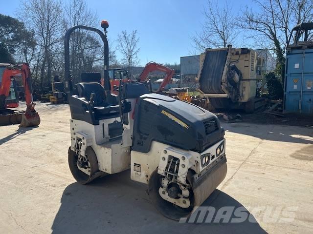 Bomag BW 100 AD-5 Rodillos de doble tambor