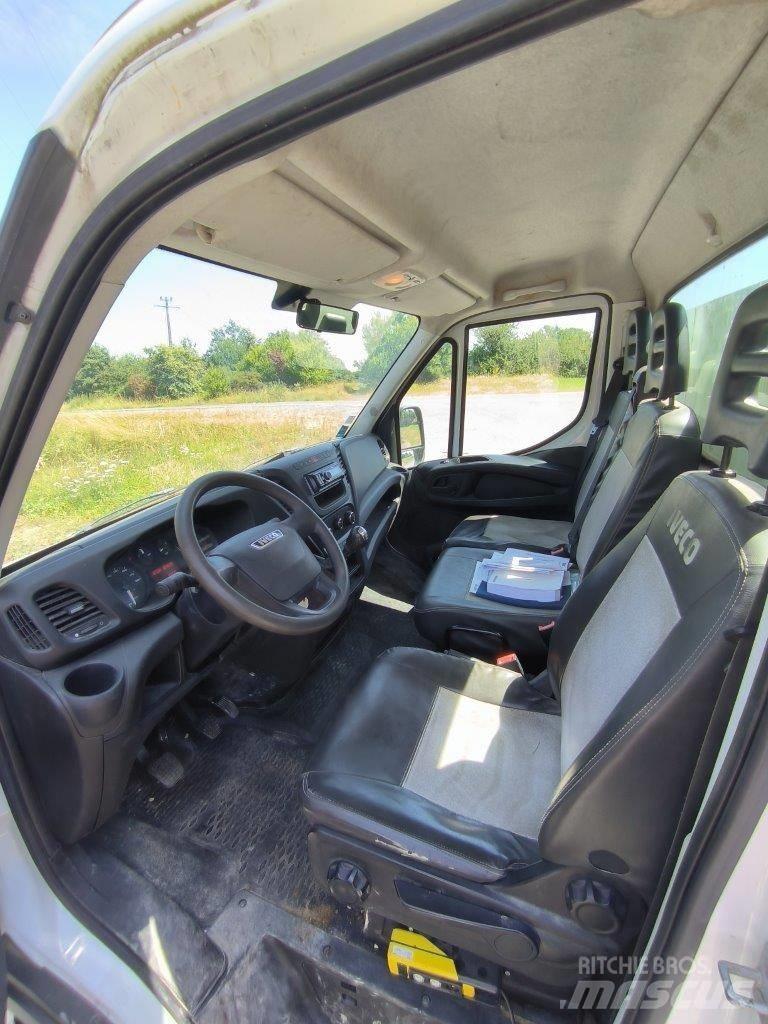 Iveco 35-12 Caja abierta/laterales abatibles