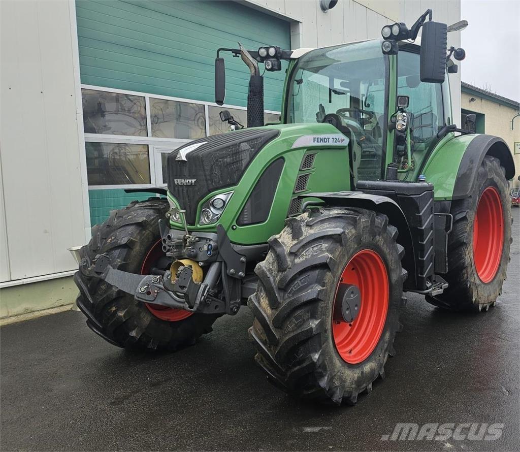Fendt 724 Vario Tractores