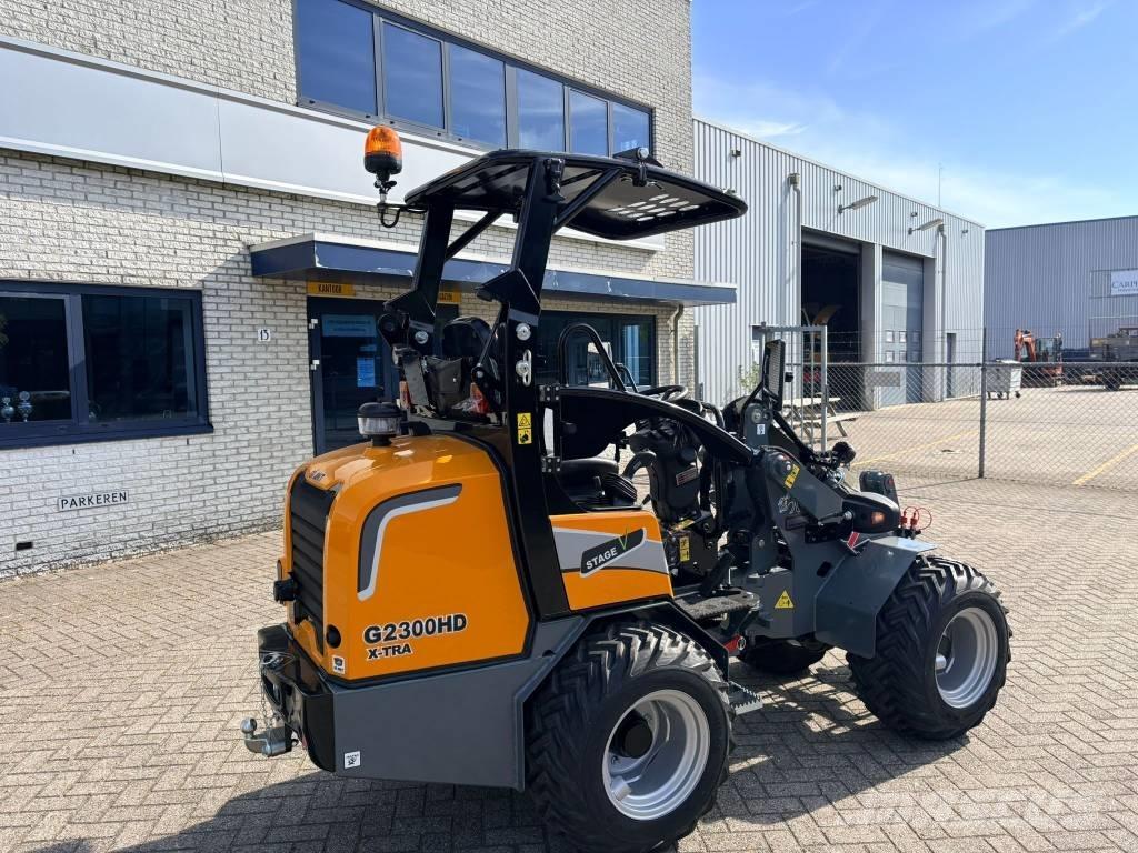 Giant G2300HD Xtra Minicargadoras