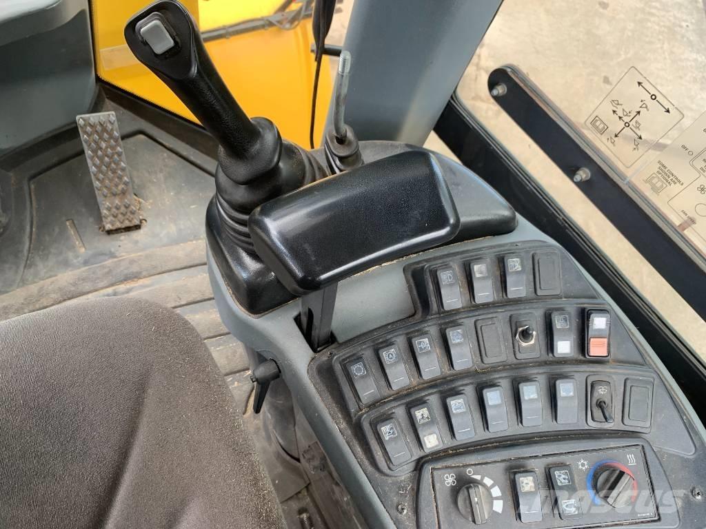 New Holland W 130 C Cargadoras sobre ruedas