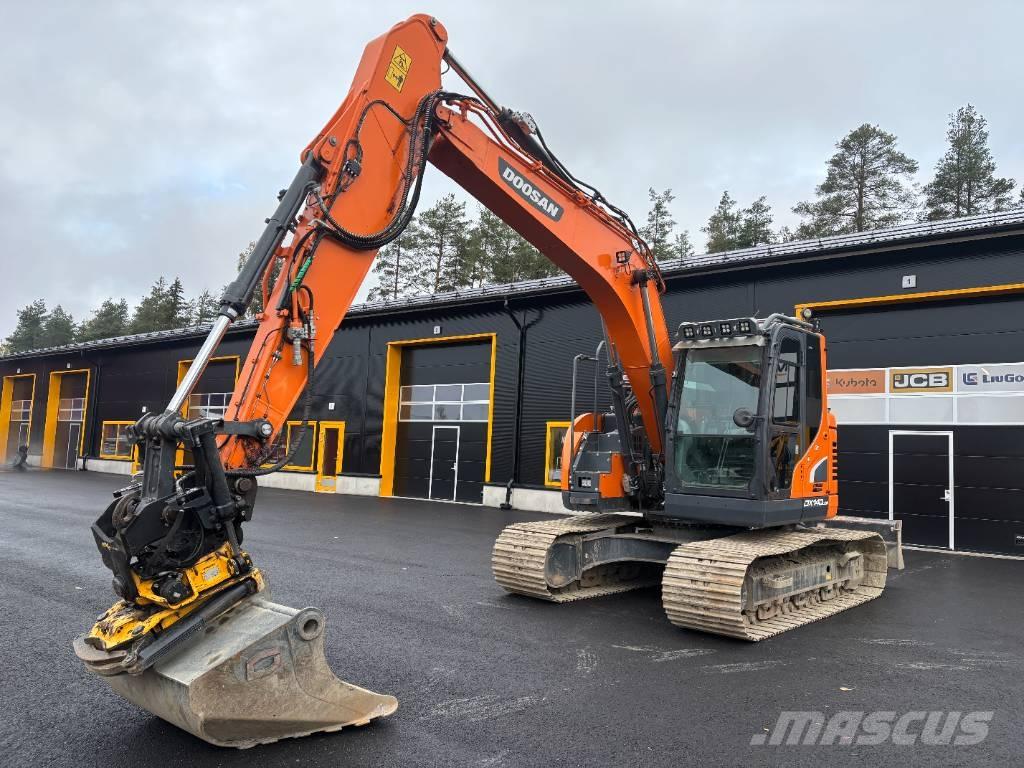 Doosan DX 140 LCR Excavadoras sobre orugas