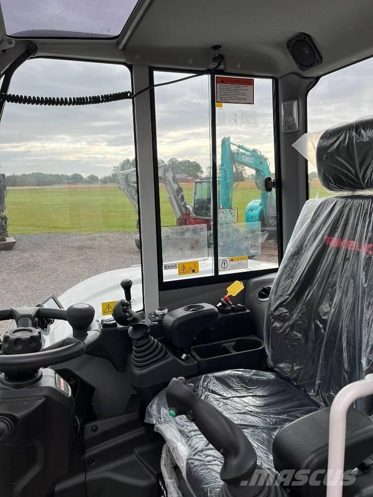 Takeuchi TB 370 W Excavadoras de ruedas