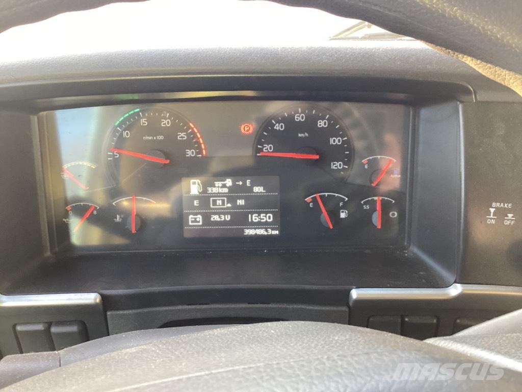 Volvo FM 330 Camiones con caja de remolque