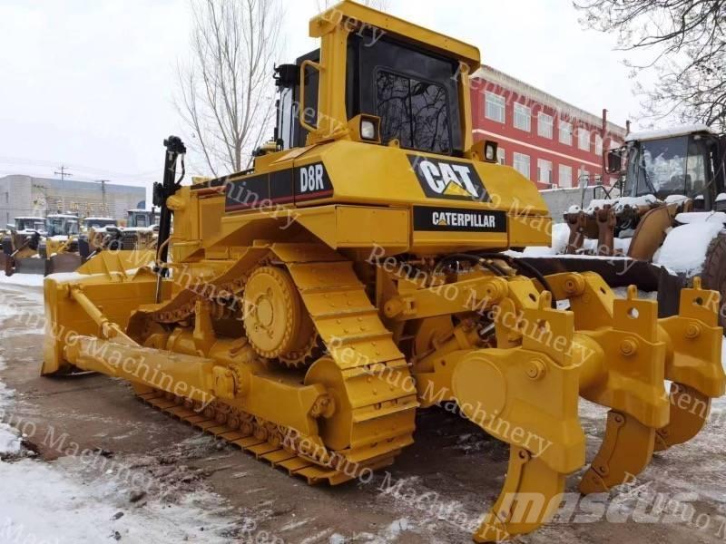 CAT D 8 R Buldozer sobre oruga