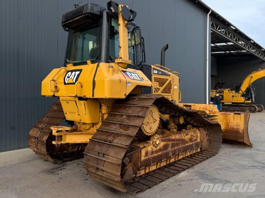 CAT D6N LGP Buldozer sobre oruga