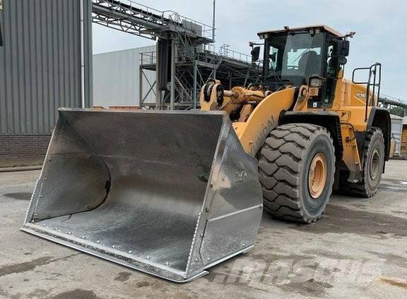 Hyundai HL 980 Cargadoras sobre ruedas