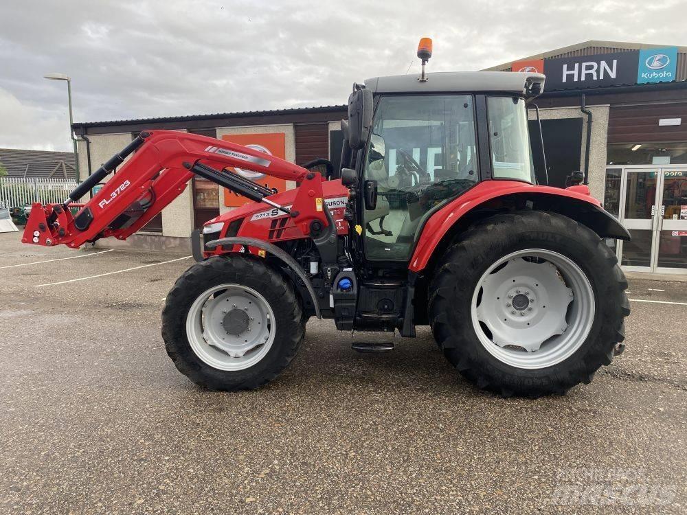 Massey Ferguson 5713 Tractores