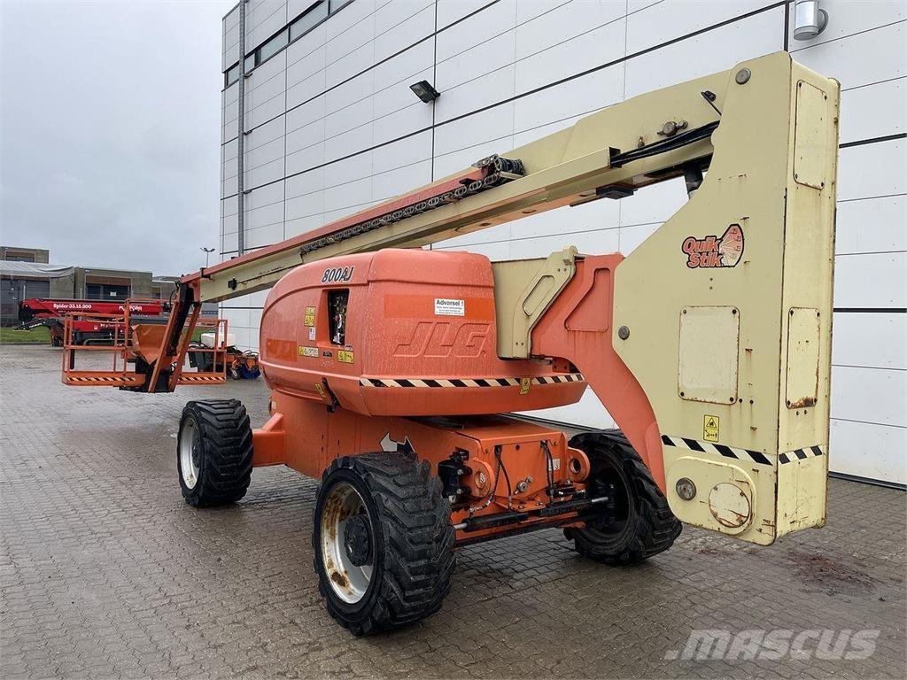 JLG 800AJ Plataformas con brazo de elevación manual