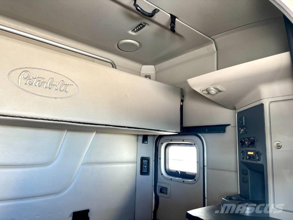 Peterbilt 567 Camiones tractor