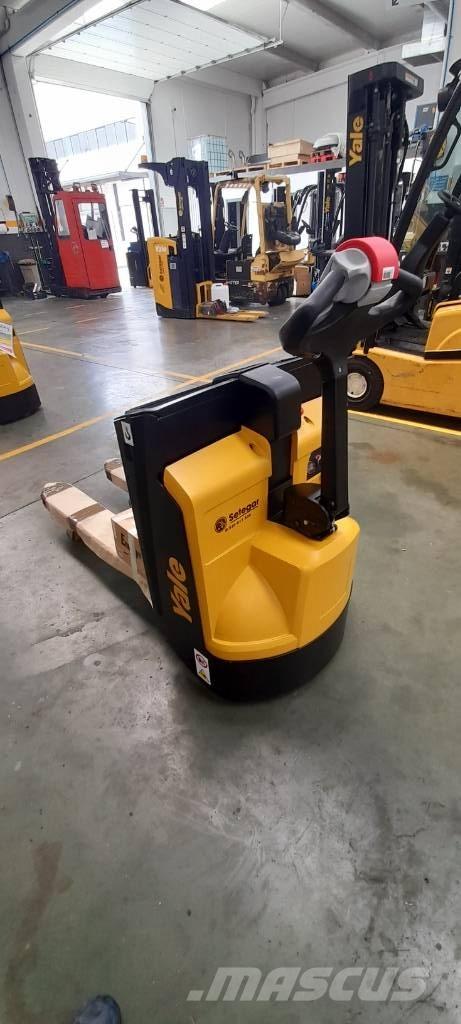 Yale MP16 Montacargas de baja elevación