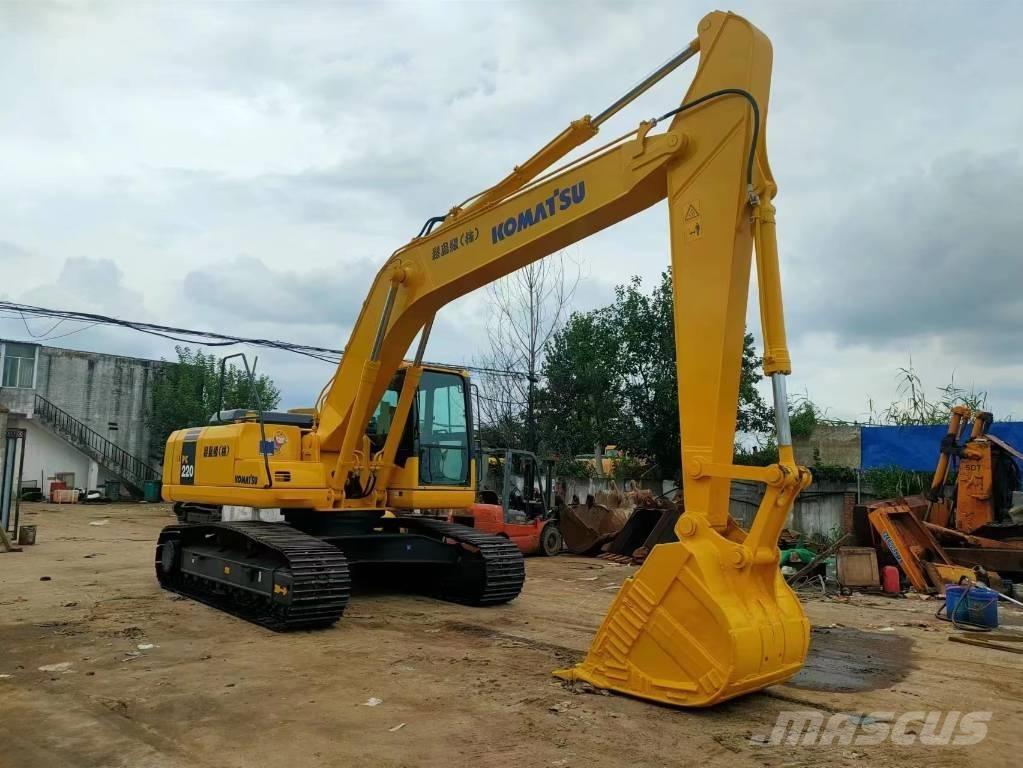 Komatsu PC 220-7 Excavadoras sobre orugas