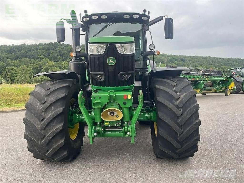 John Deere 6215r Tractores