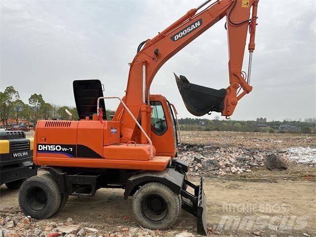 Doosan DH150W Excavadoras de ruedas