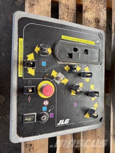 JLG 600 STEROWANIE Plataformas con brazo de elevación manual