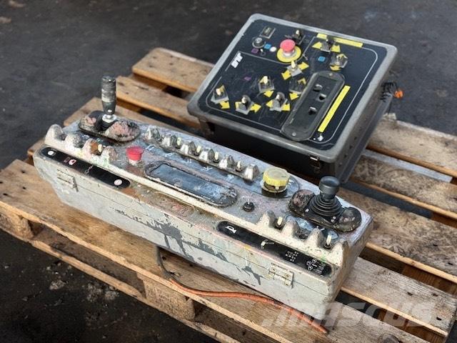 JLG 600 STEROWANIE Plataformas con brazo de elevación manual