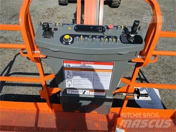 JLG 460 SJ Plataformas con brazo de elevación telescópico