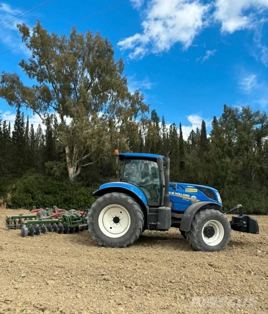 New Holland T 7.225 Tractores