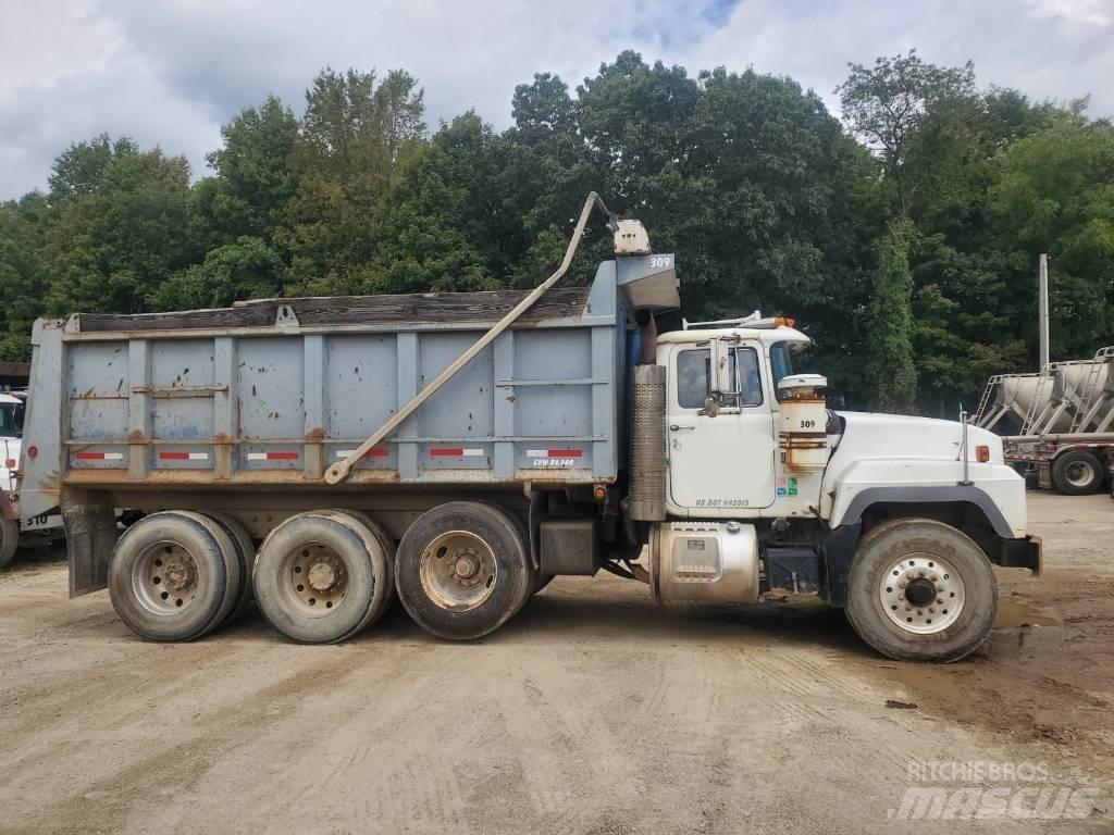 Mack RD688s Bañeras basculantes usadas