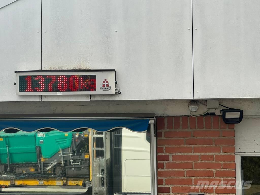 MAN TGS 35.520 Camiones elevadores de gancho