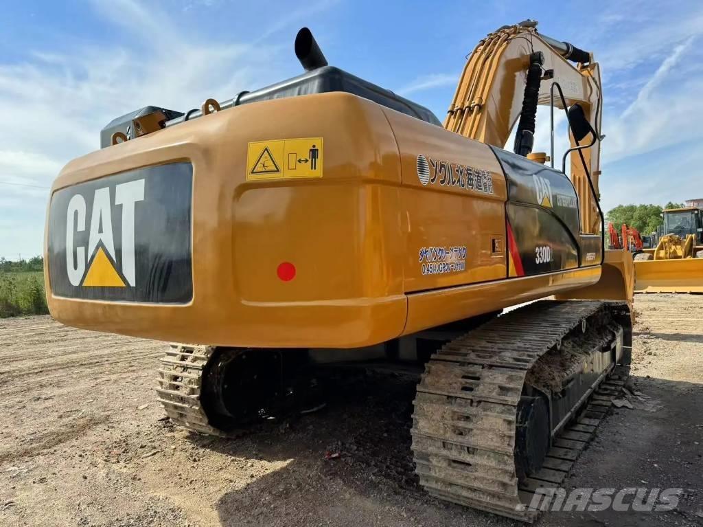 CAT 330 D2 Excavadoras 7t - 12t