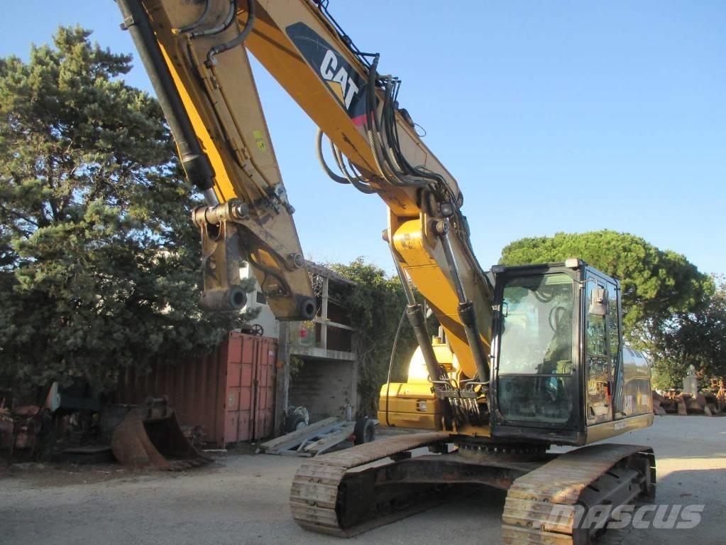 CAT 323 D L Excavadoras sobre orugas