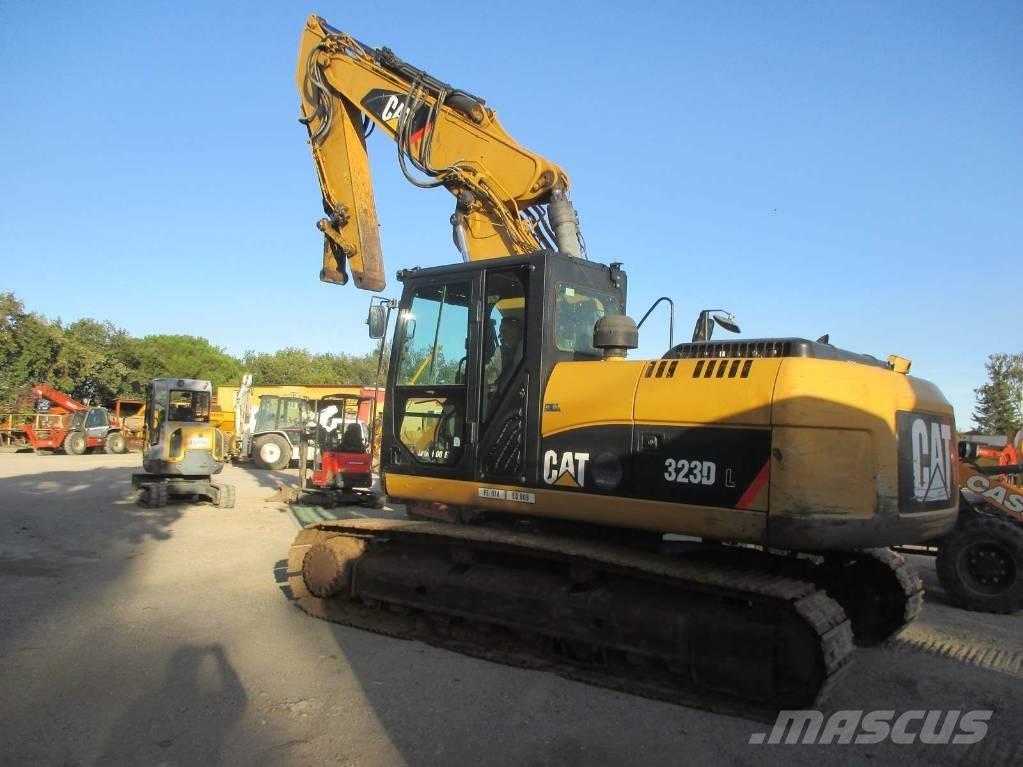 CAT 323 D L Excavadoras sobre orugas