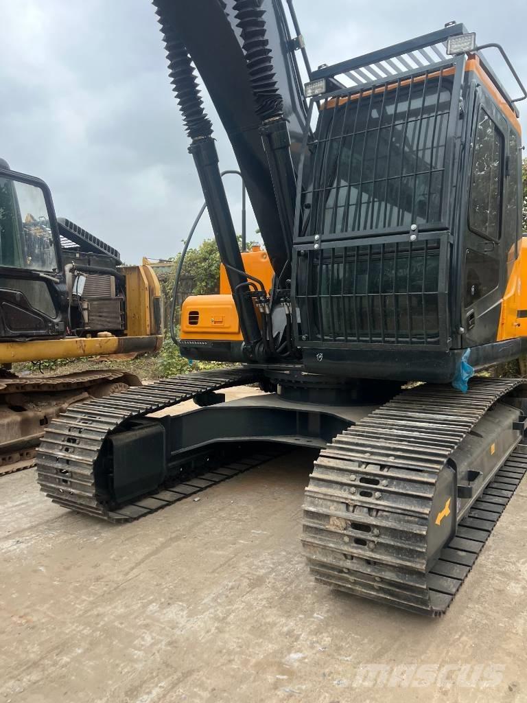 Hyundai HX 220 HD Excavadoras sobre orugas