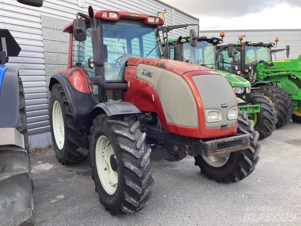 Valtra M130 Tractores