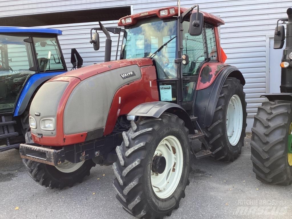 Valtra M130 Tractores