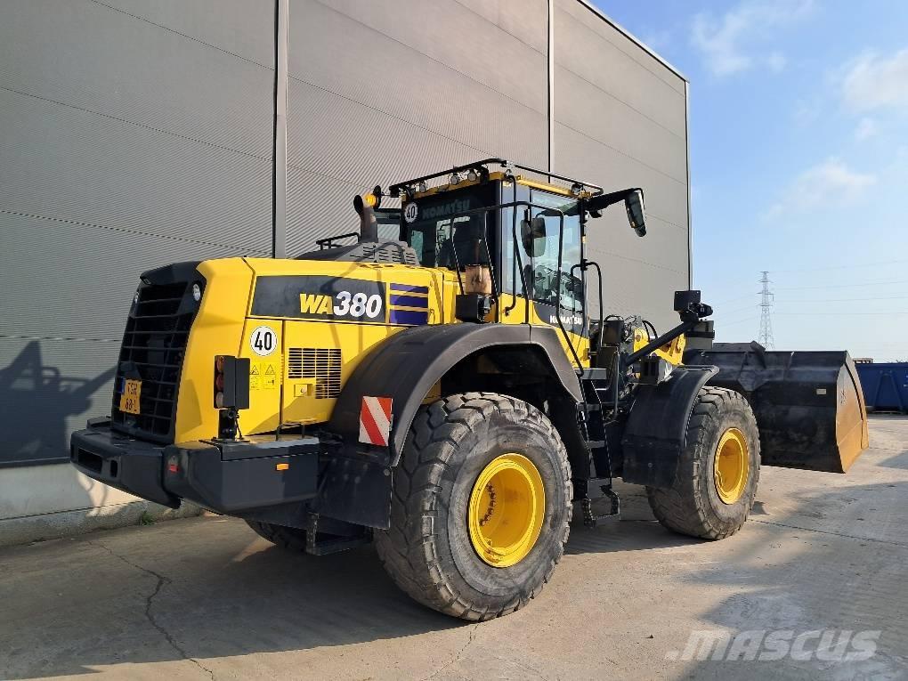 Komatsu WA380-8E0 Cargadoras sobre ruedas