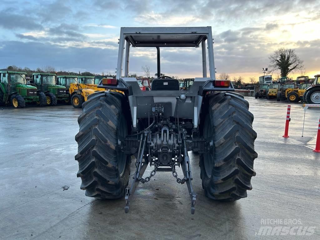 Massey Ferguson 390 Tractores