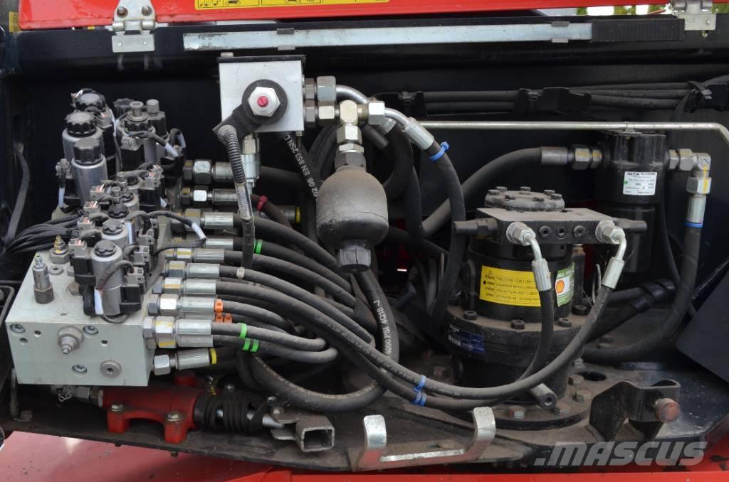 Manitou ManGo 12 Plataformas con brazo de elevación manual