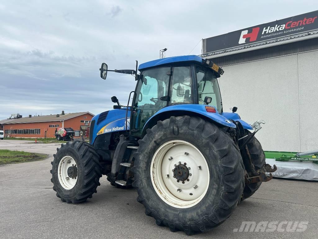 New Holland TG 230 Tractores