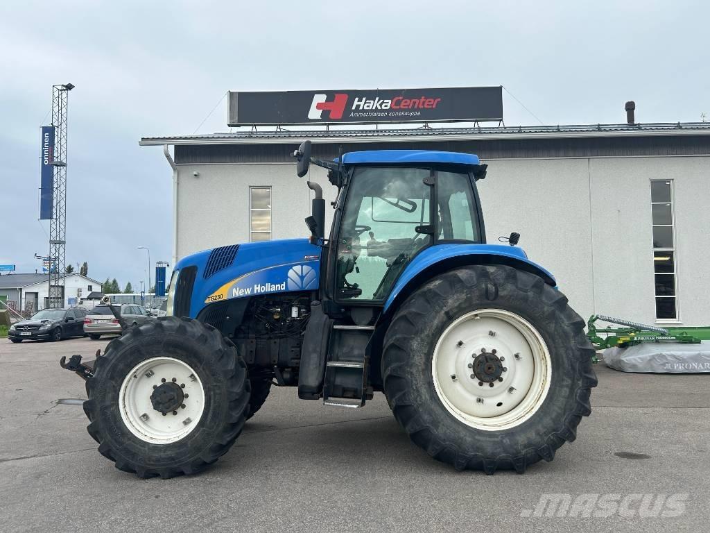 New Holland TG 230 Tractores