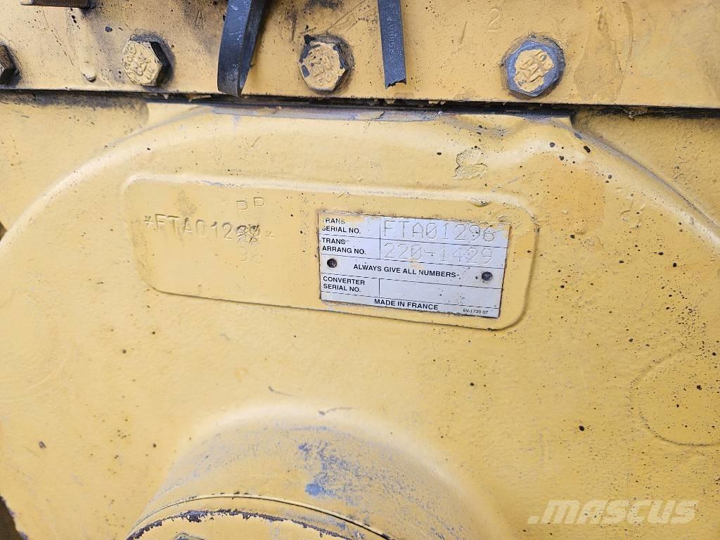 CAT D 6 T XL Buldozer sobre oruga