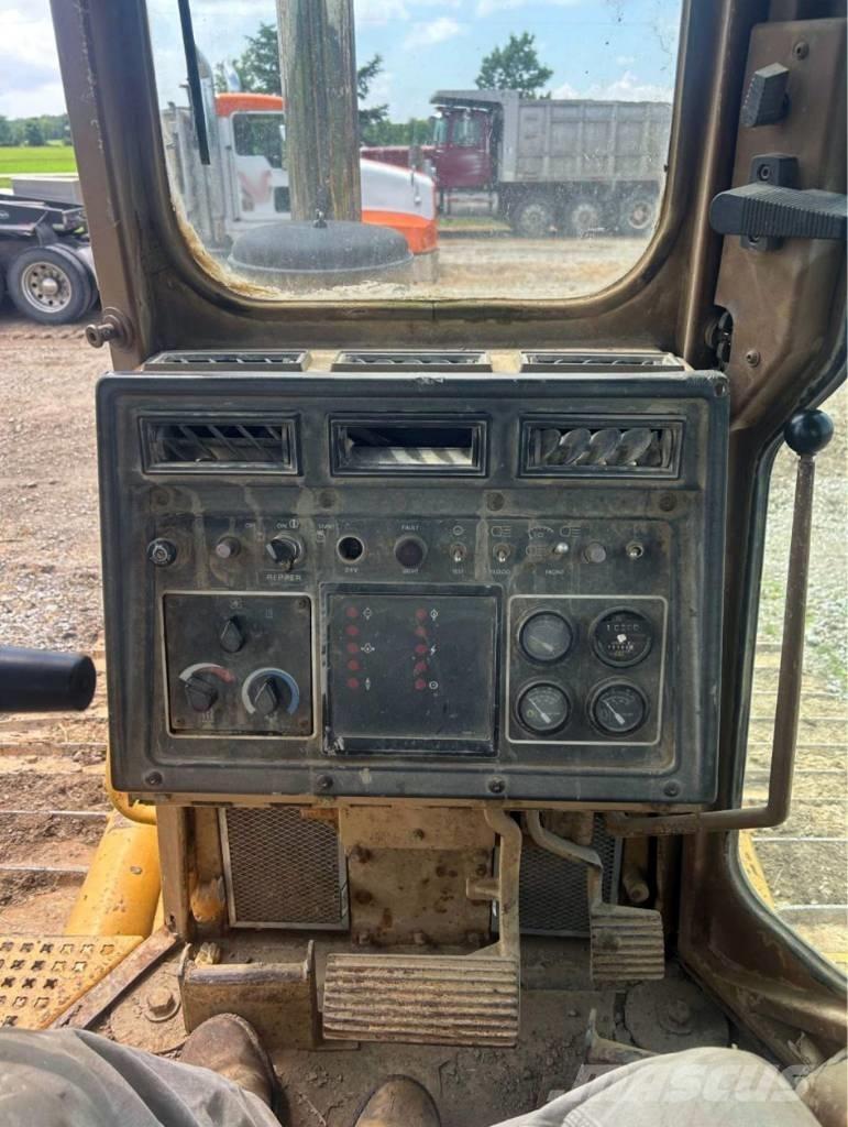 CAT D 5 H XL Buldozer sobre oruga