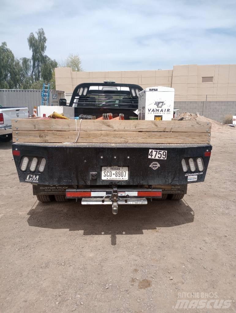 RAM 5500 Camiones de cama baja