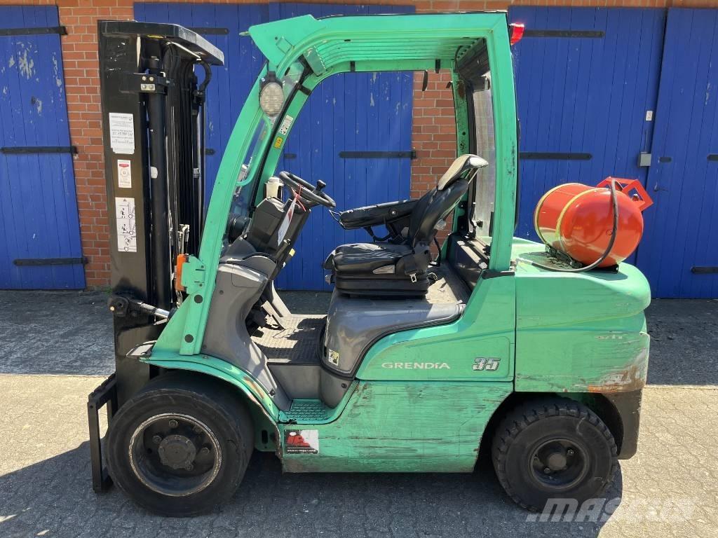 Mitsubishi FG 35 N Camiones LPG