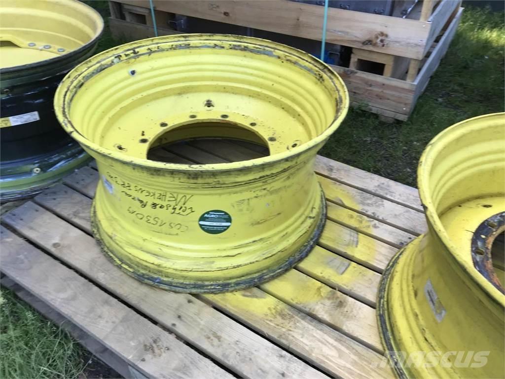 John Deere 18x34 Ruedas