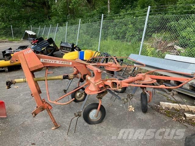 Deutz-Fahr KH400 DN Rastrilladoras y rastrilladoras giratorias