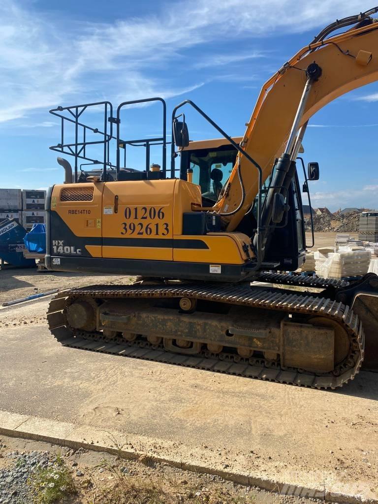 Hyundai HX140LC Excavadoras sobre orugas