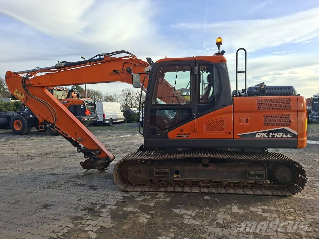 Doosan DX140LC-7 Excavadoras sobre orugas