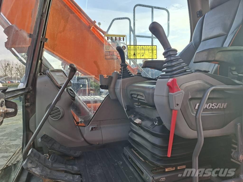 Doosan DX140LC-7 Excavadoras sobre orugas