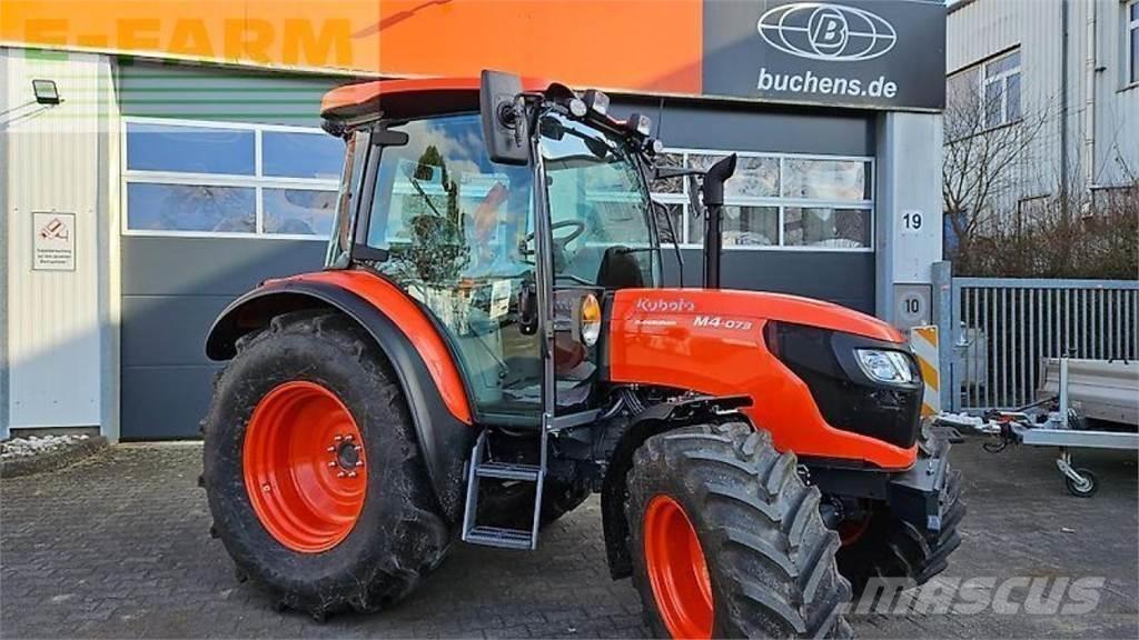 Kubota m4-073 cab Tractores