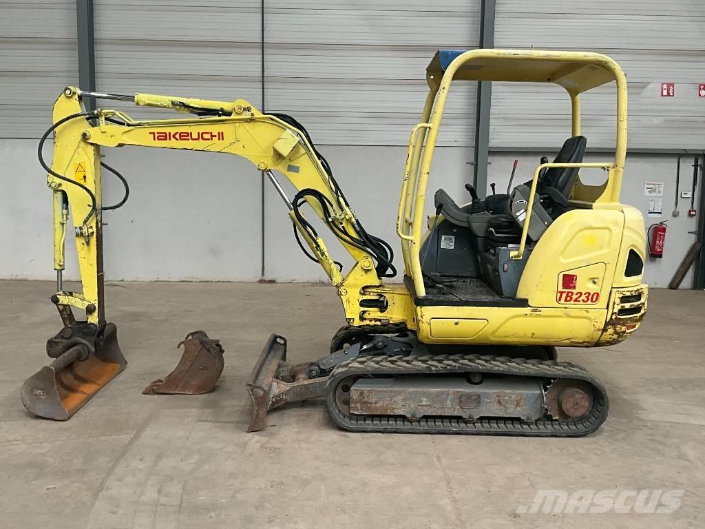 Takeuchi TB 230 Miniexcavadoras