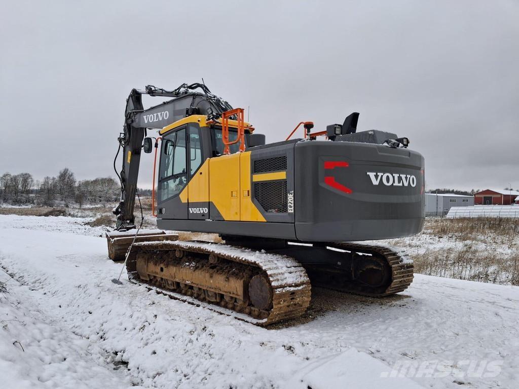 Volvo EC220E Excavadoras sobre orugas