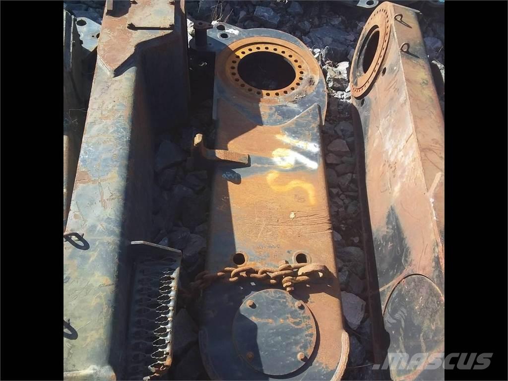 CAT 560 Pendelarm Transmisiones